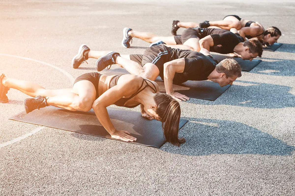 HIIT full-body spécial force et condition physique pour débutants